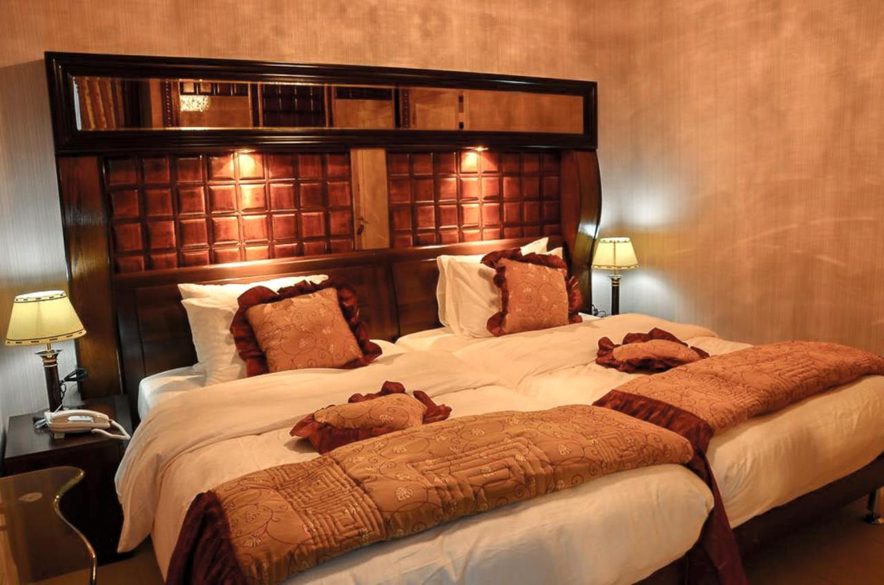 Jad Hotel Suites Amman Buitenkant foto