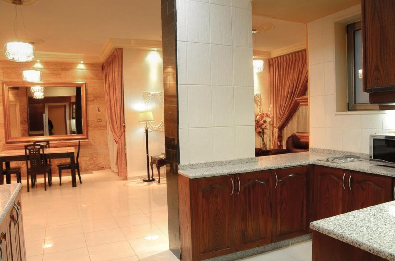 Jad Hotel Suites Amman Buitenkant foto