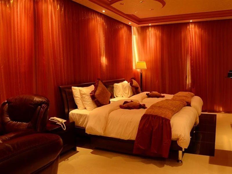 Jad Hotel Suites Amman Buitenkant foto