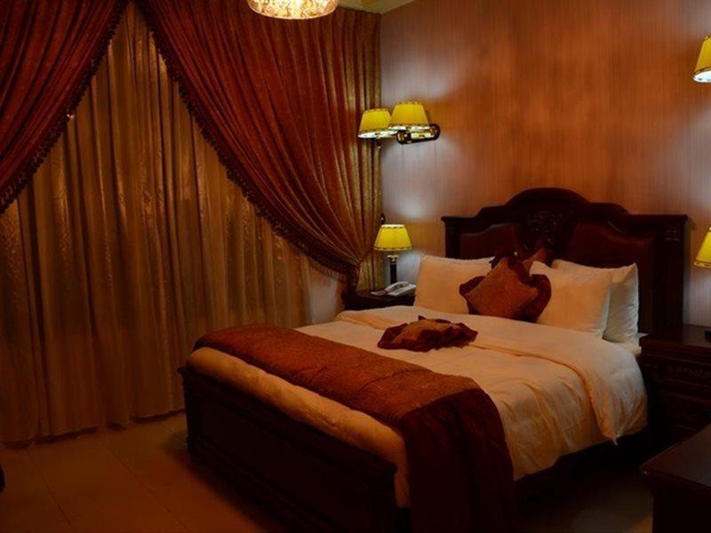 Jad Hotel Suites Amman Buitenkant foto