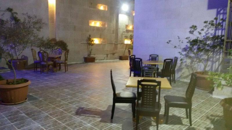 Jad Hotel Suites Amman Buitenkant foto