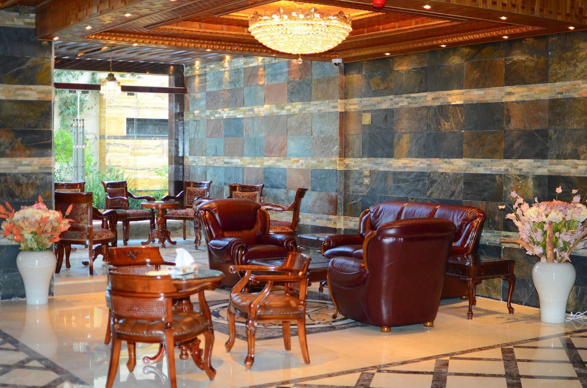 Jad Hotel Suites Amman Buitenkant foto