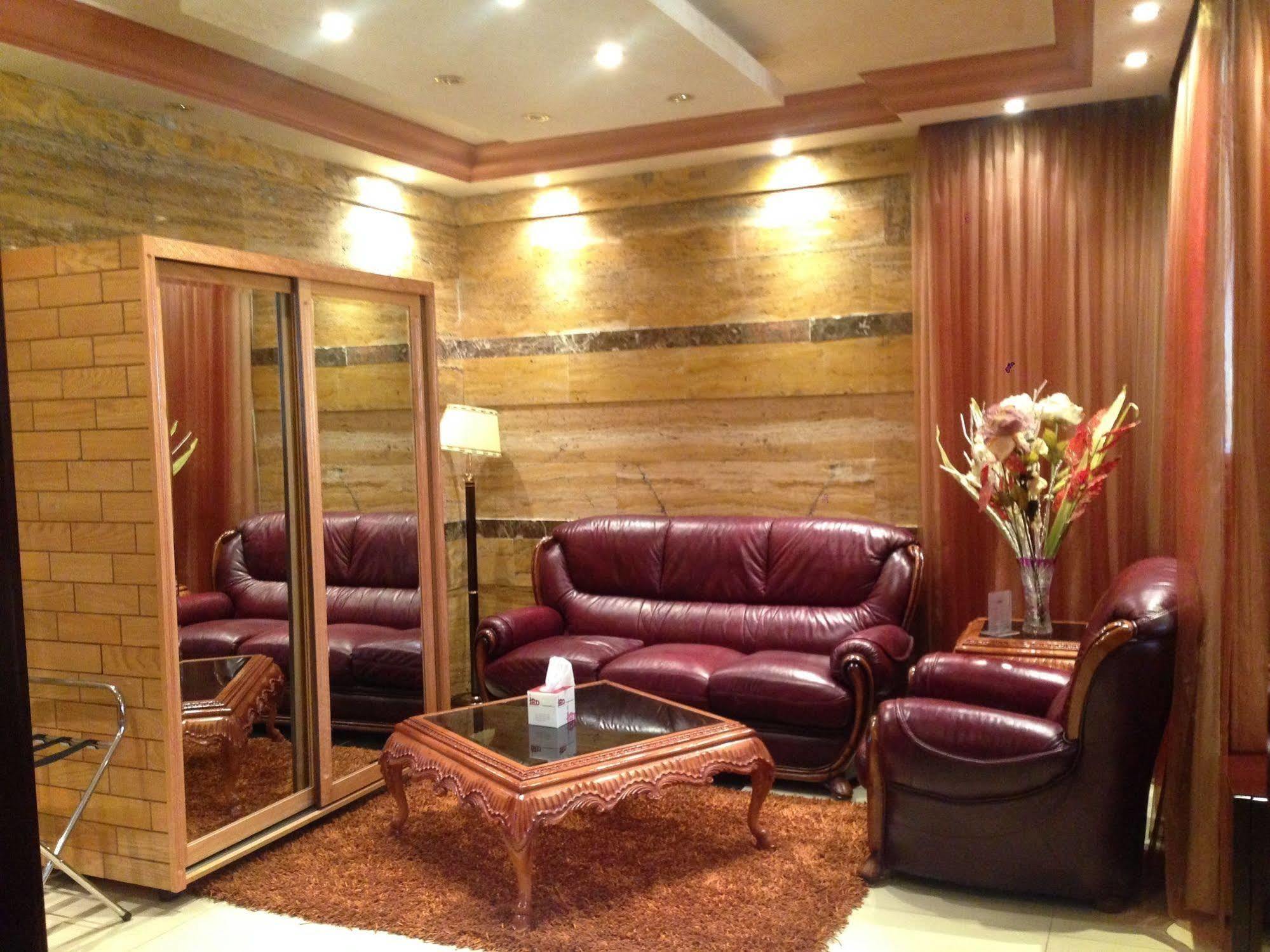 Jad Hotel Suites Amman Buitenkant foto