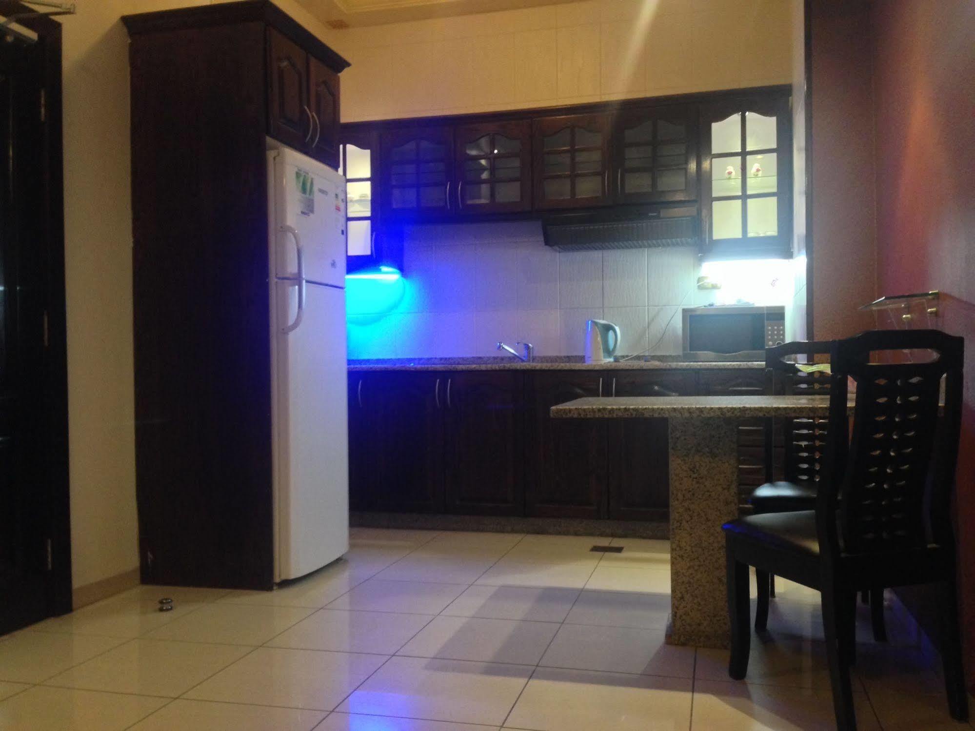 Jad Hotel Suites Amman Buitenkant foto