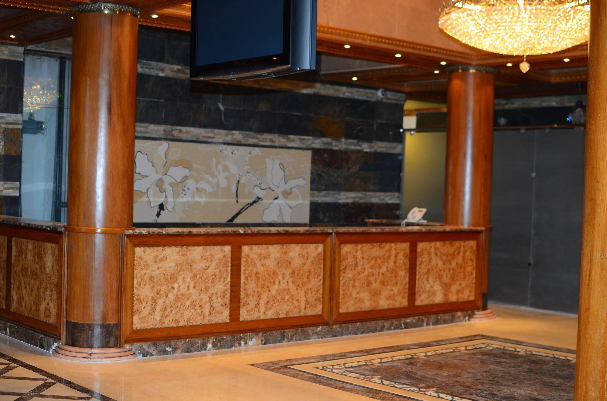 Jad Hotel Suites Amman Buitenkant foto