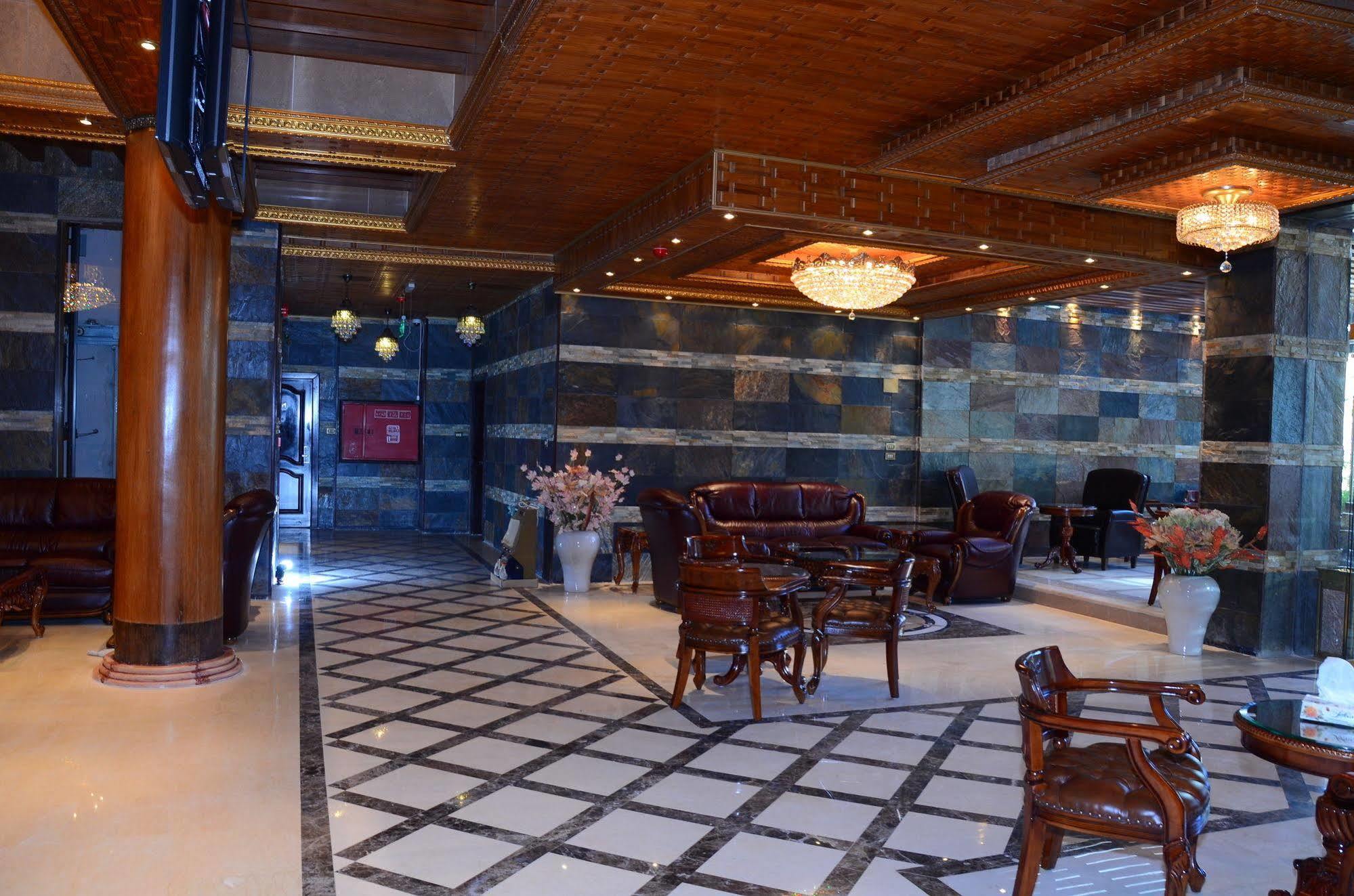 Jad Hotel Suites Amman Buitenkant foto