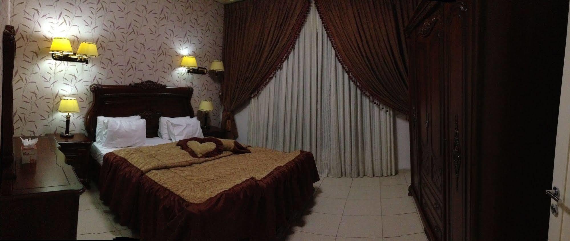 Jad Hotel Suites Amman Buitenkant foto