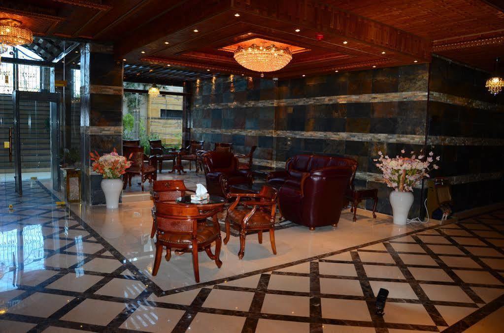 Jad Hotel Suites Amman Buitenkant foto